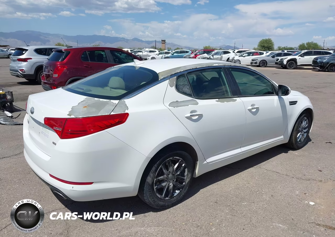 2013 Kia Optima Lx VIN:5XXGM4A73DG252299 - 4