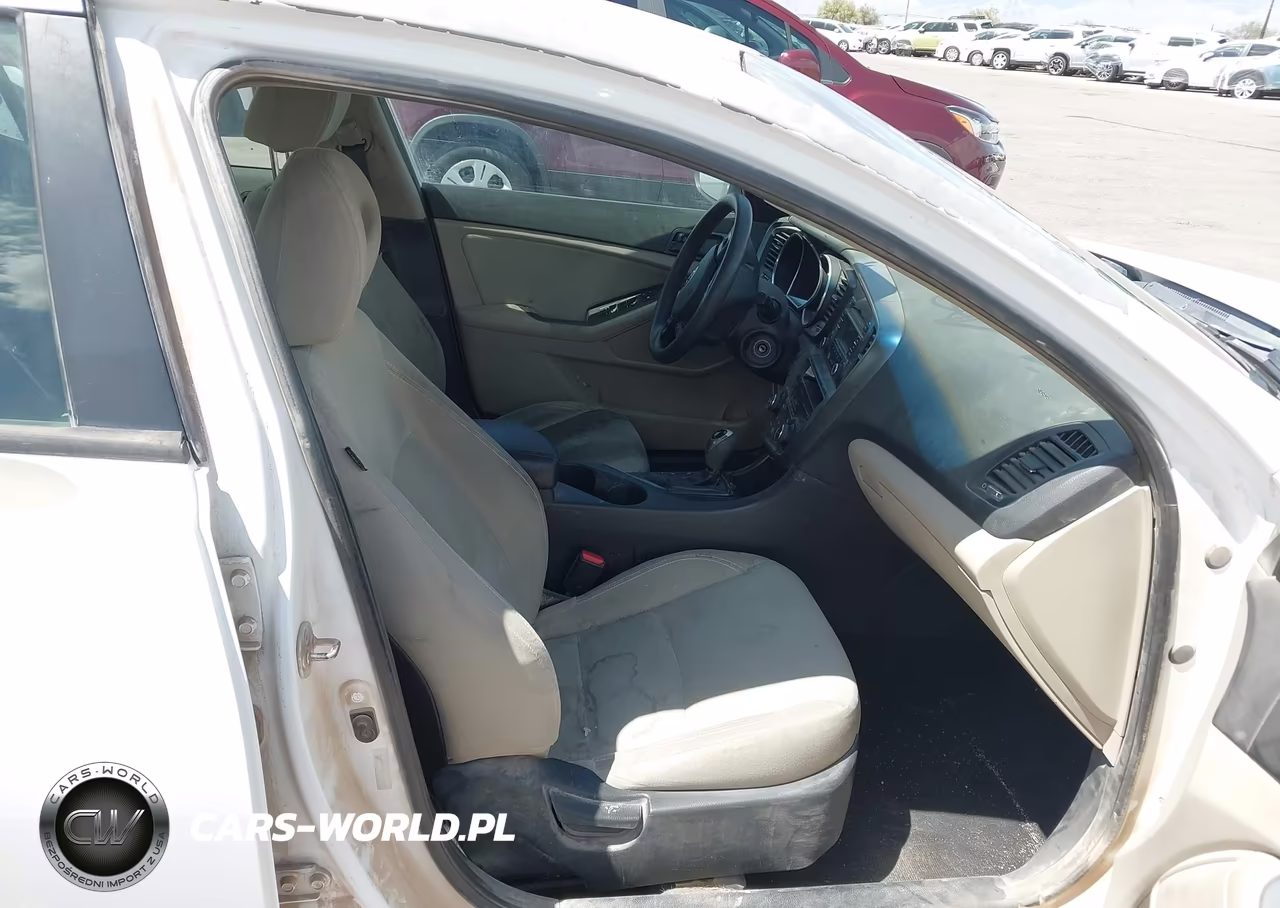 2013 Kia Optima Lx VIN:5XXGM4A73DG252299 - 5