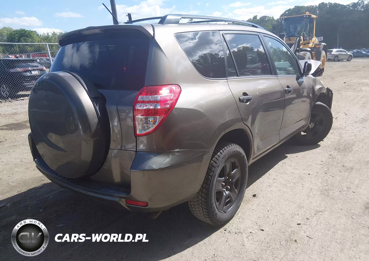 2011 Toyota Rav4 VIN:2T3ZF4DV8BW074039 - 4