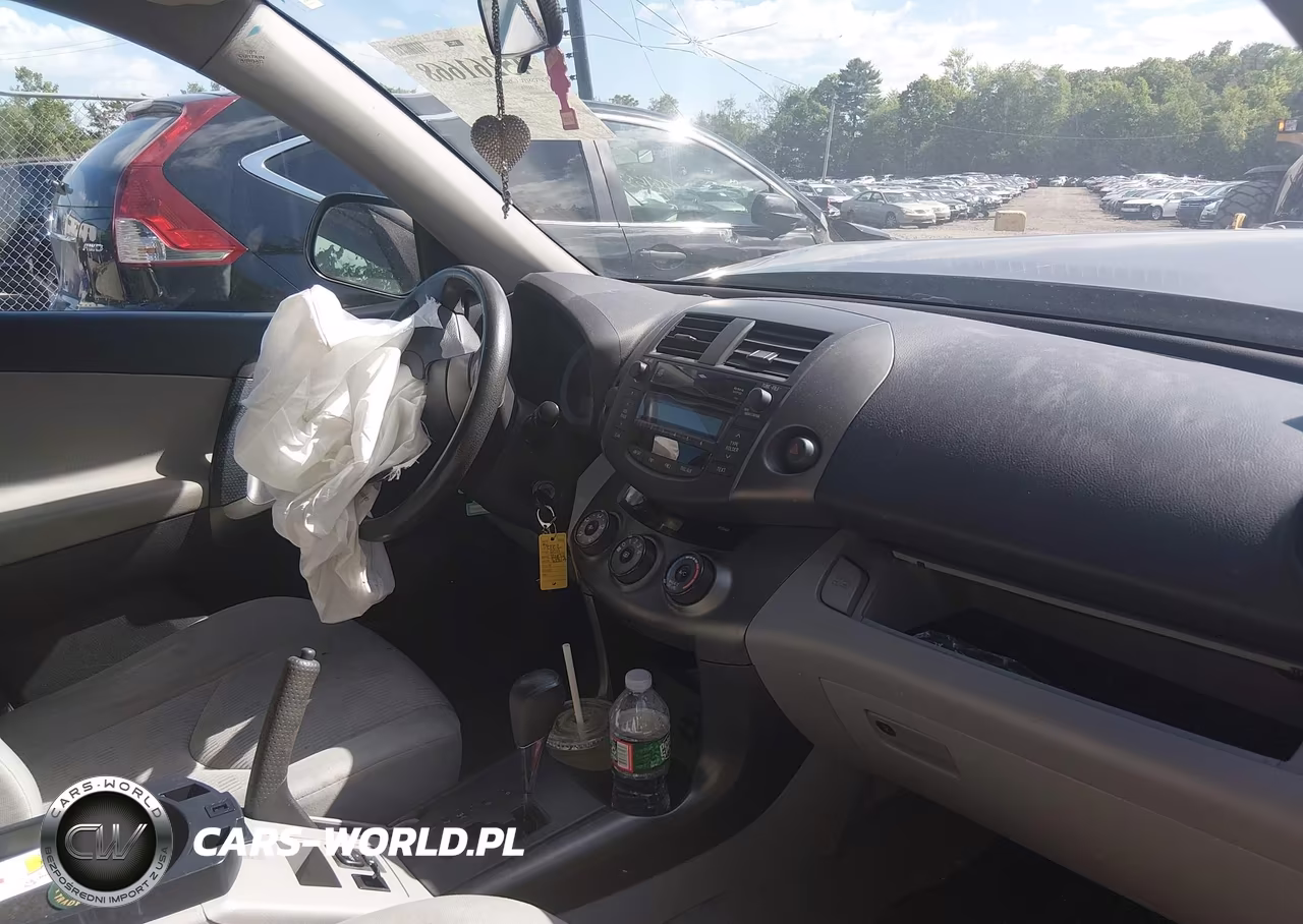 2011 Toyota Rav4 VIN:2T3ZF4DV8BW074039 - 8