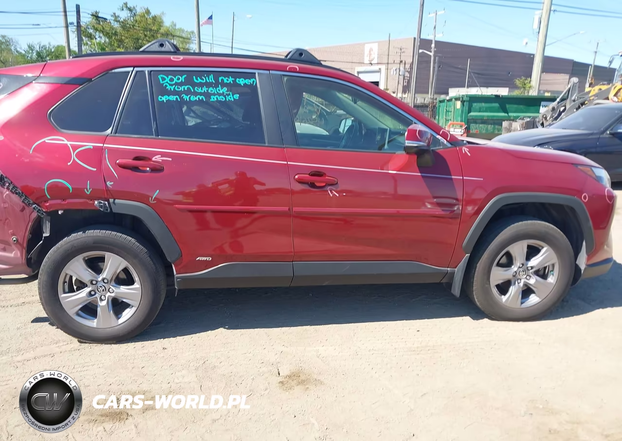 2024 Toyota Rav4 Hybrid Xle VIN:JTMRWRFV7RD246935 - 13