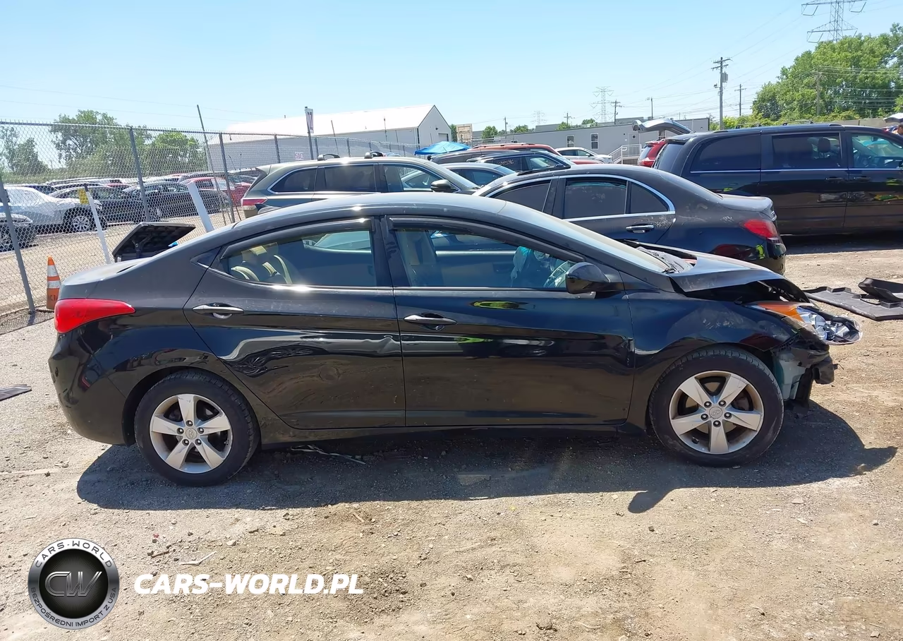 2013 Hyundai Elantra Gls VIN:5NPDH4AE9DH314055 - 14
