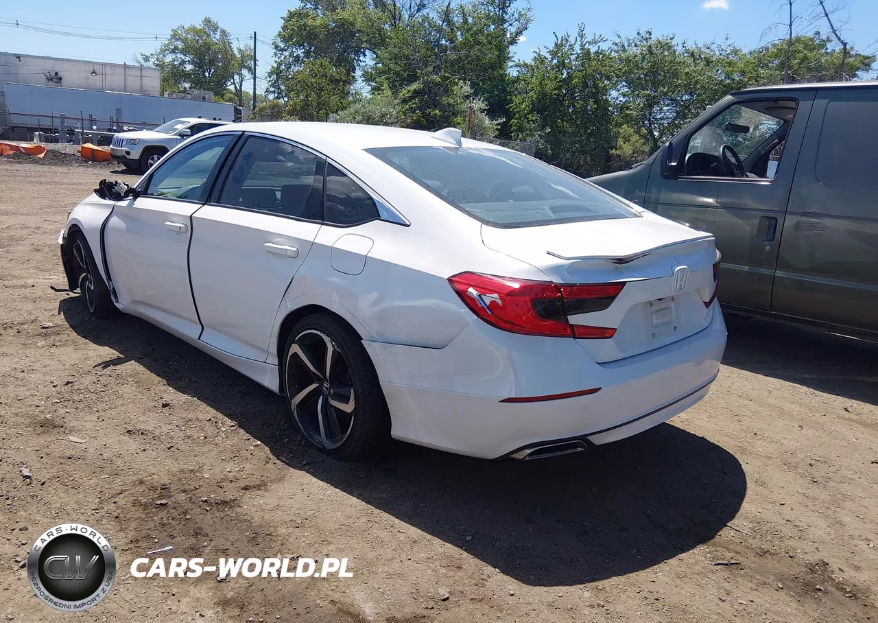 2018 Honda Accord Sport VIN:1HGCV1F35JA077188 - 3