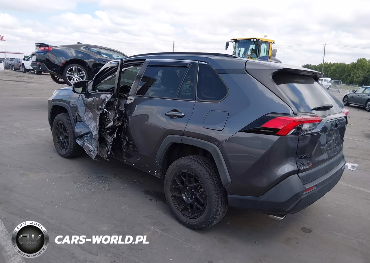 2023 Toyota Rav4 Xle VIN:2T3W1RFV8PC216636 - 3