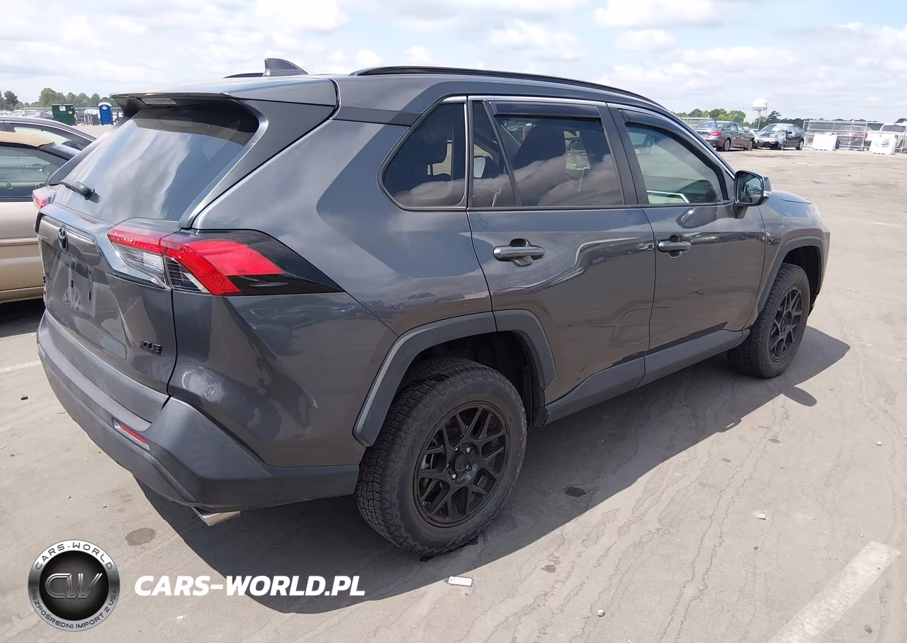 2023 Toyota Rav4 Xle VIN:2T3W1RFV8PC216636 - 4