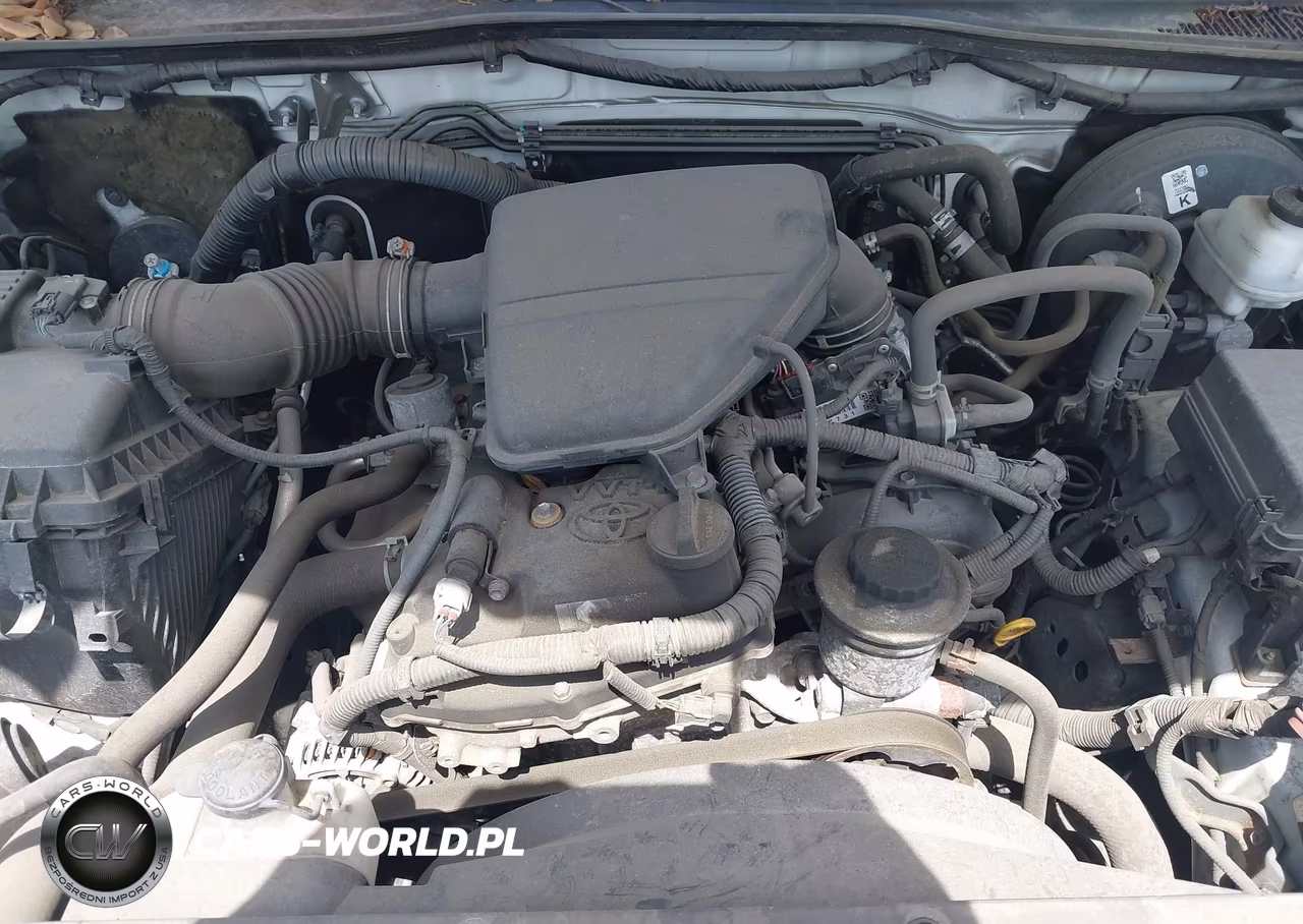 2019 Toyota Tacoma Sr VIN:5TFRX5GN9KX153018 - 10