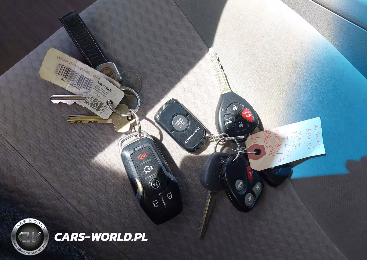 2010 Toyota Camry Se-Le-Xle VIN:4T1BF3EK3AU055115 - 11