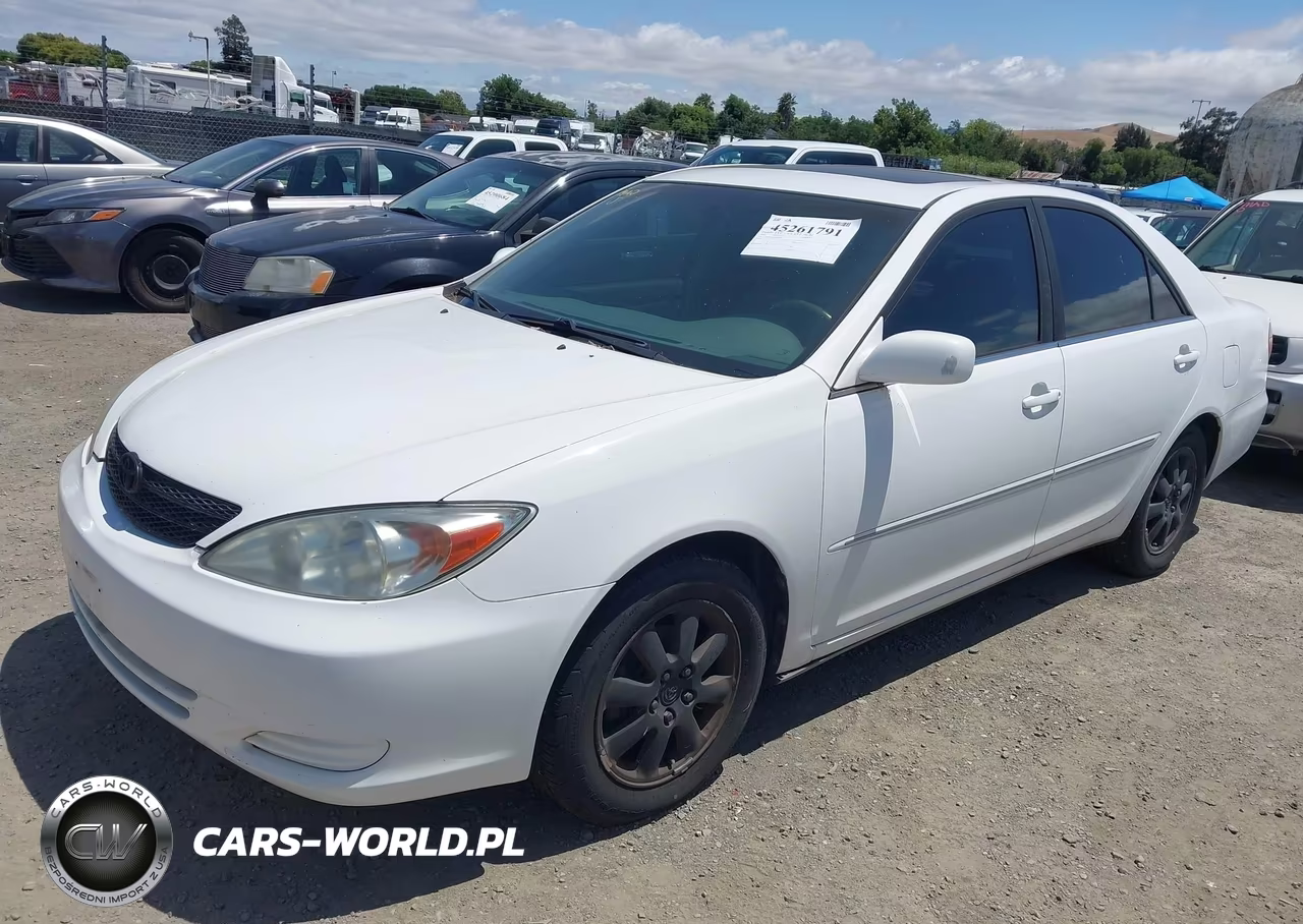 2002 Toyota Camry Xle VIN:JTDBE30K520081299 - 2