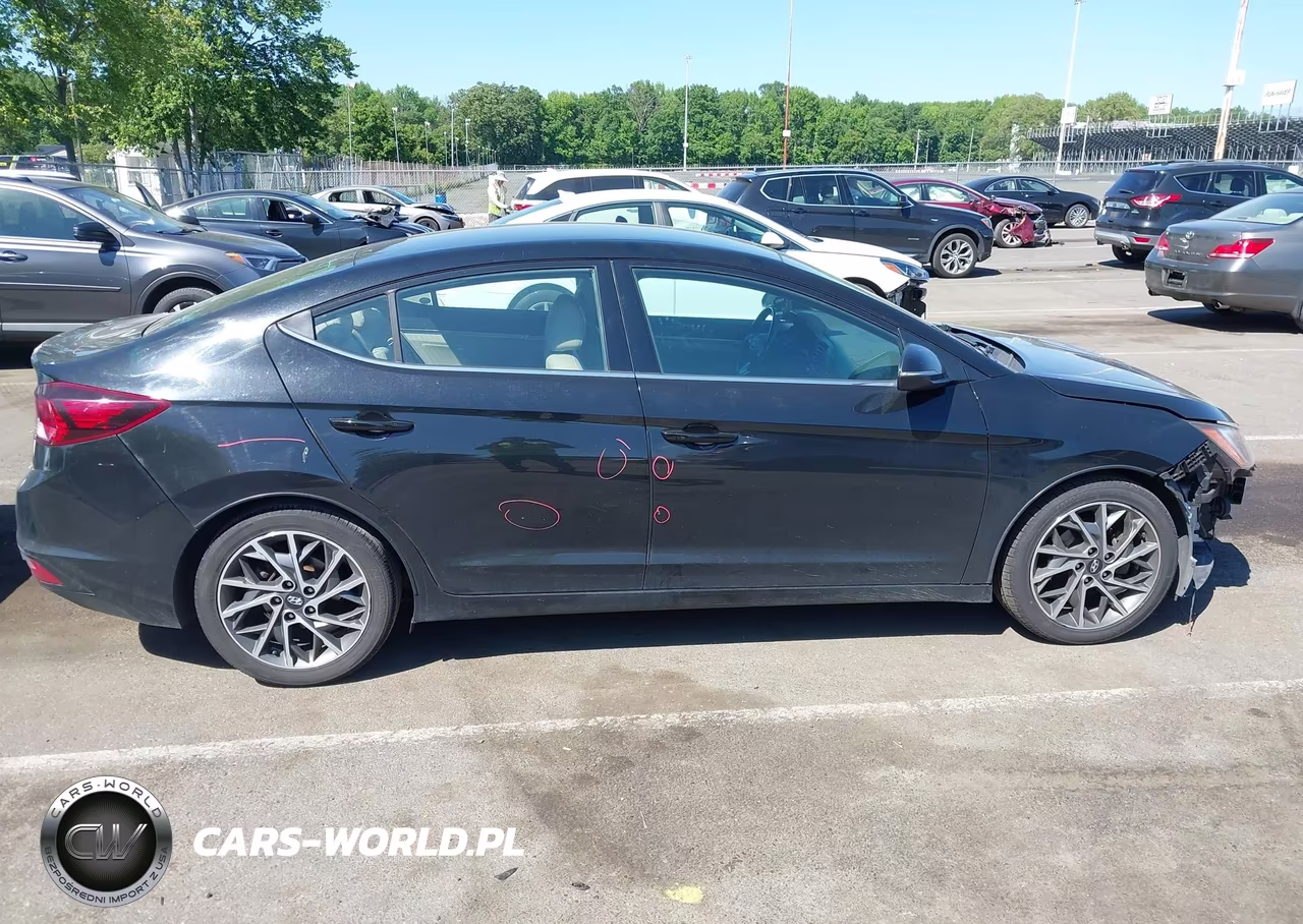 2020 Hyundai Elantra Limited VIN:5NPD84LF5LH523507 - 13