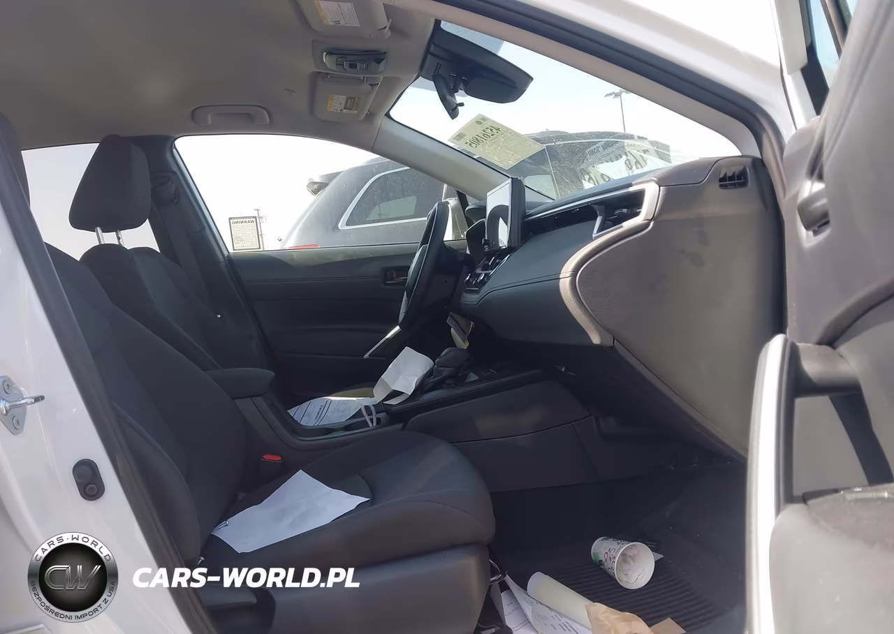 2026 Toyota Corolla Cross Le VIN:7MUCAAAG0TV173519 - 5