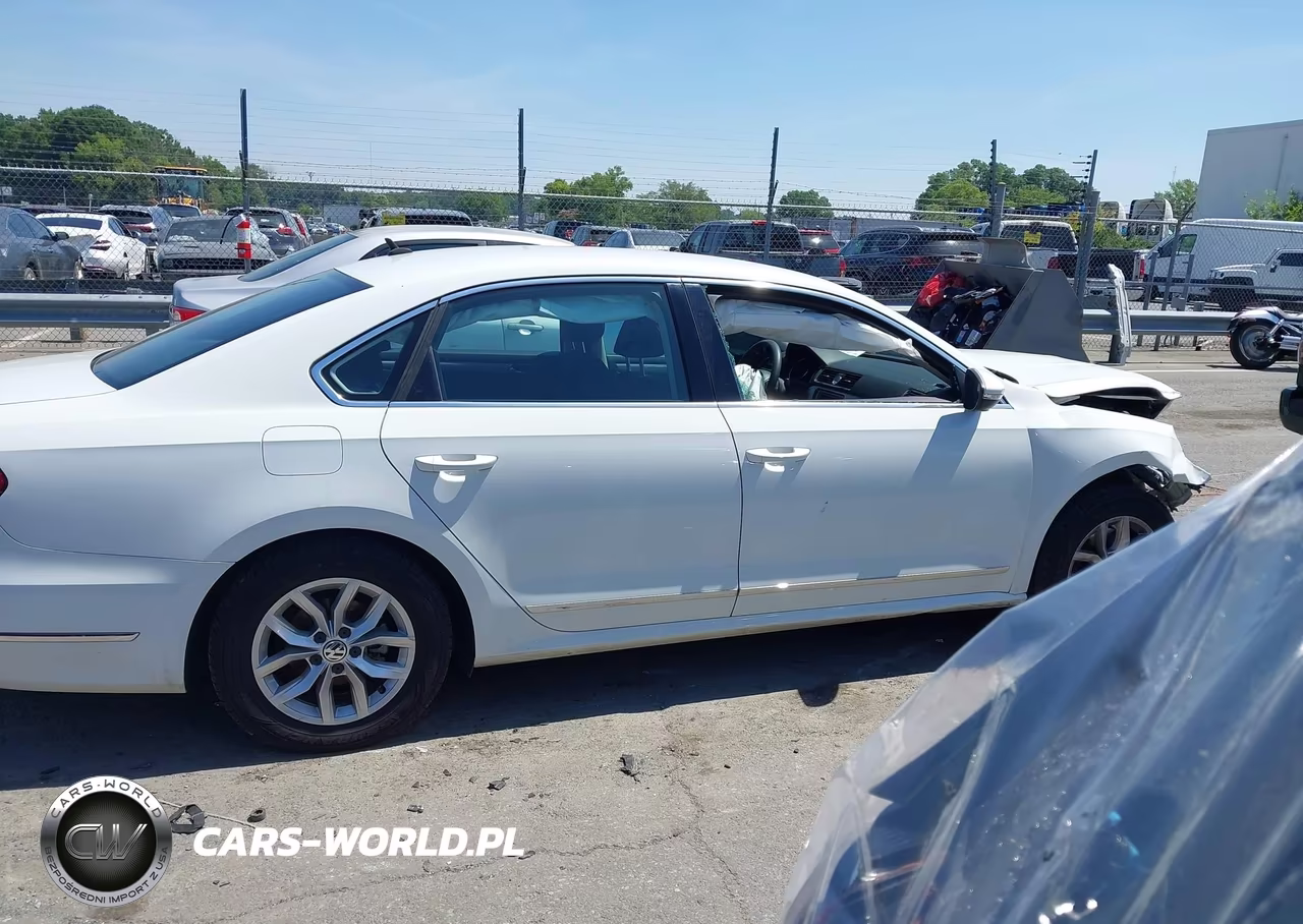 2016 Volkswagen Passat 1.8T S VIN:1VWAT7A32GC026313 - 13