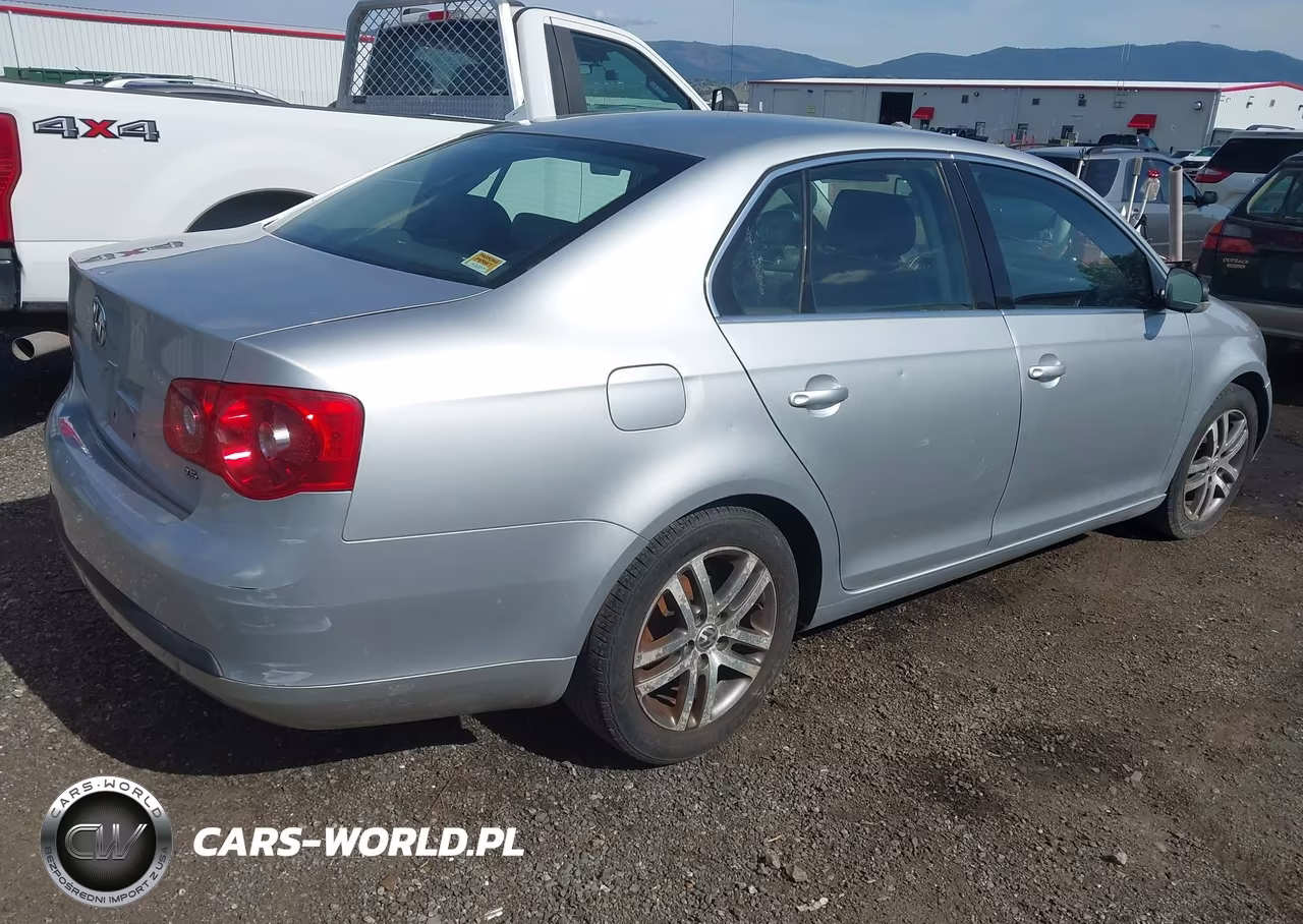 2005 Volkswagen Jetta 2.5 VIN:3VWRG71K15M643793 - 4