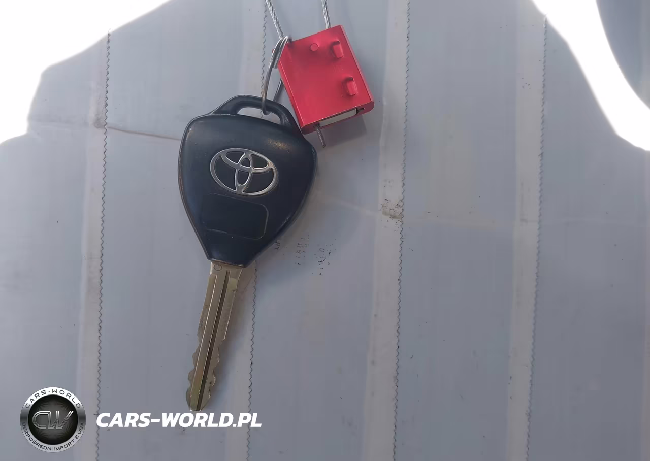 2012 Toyota Yaris Le VIN:JTDKTUD32CD526137 - 11