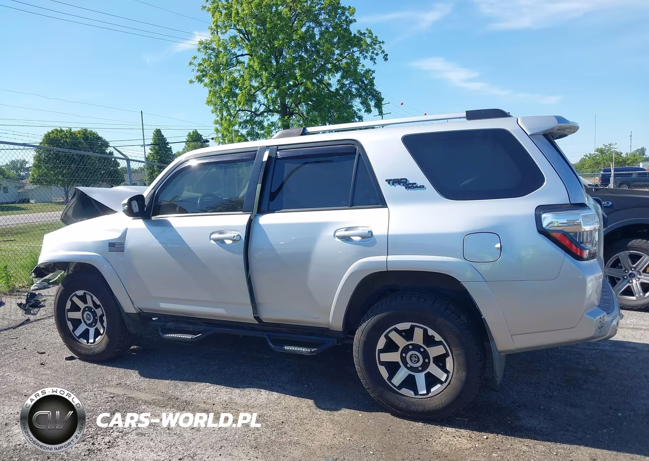 2018 Toyota 4Runner Trd Off Road Premium VIN:JTEBU5JR7J5505959 - 14