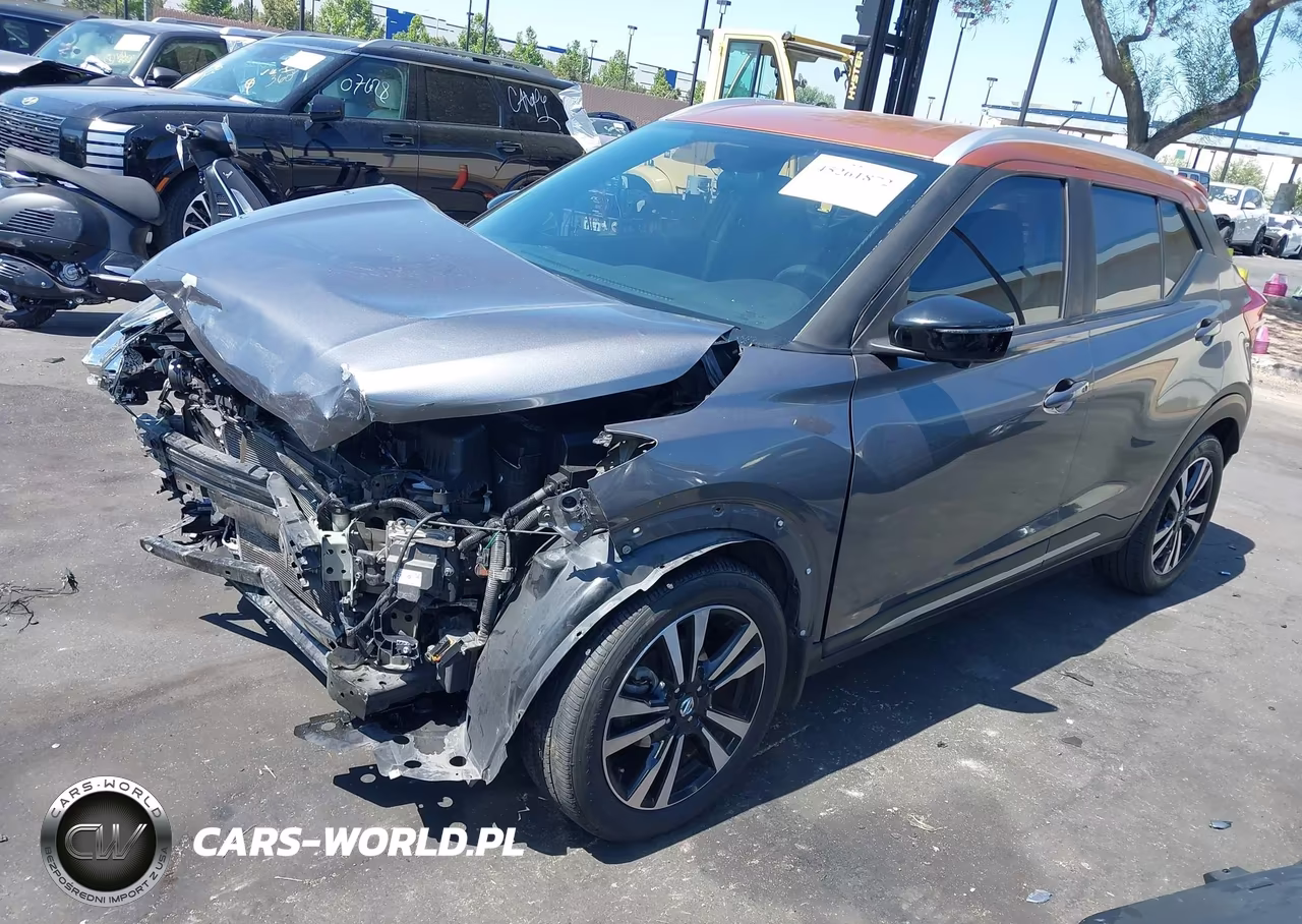 2018 Nissan Kicks Sr VIN:3N1CP5CU2JL504576 - 2