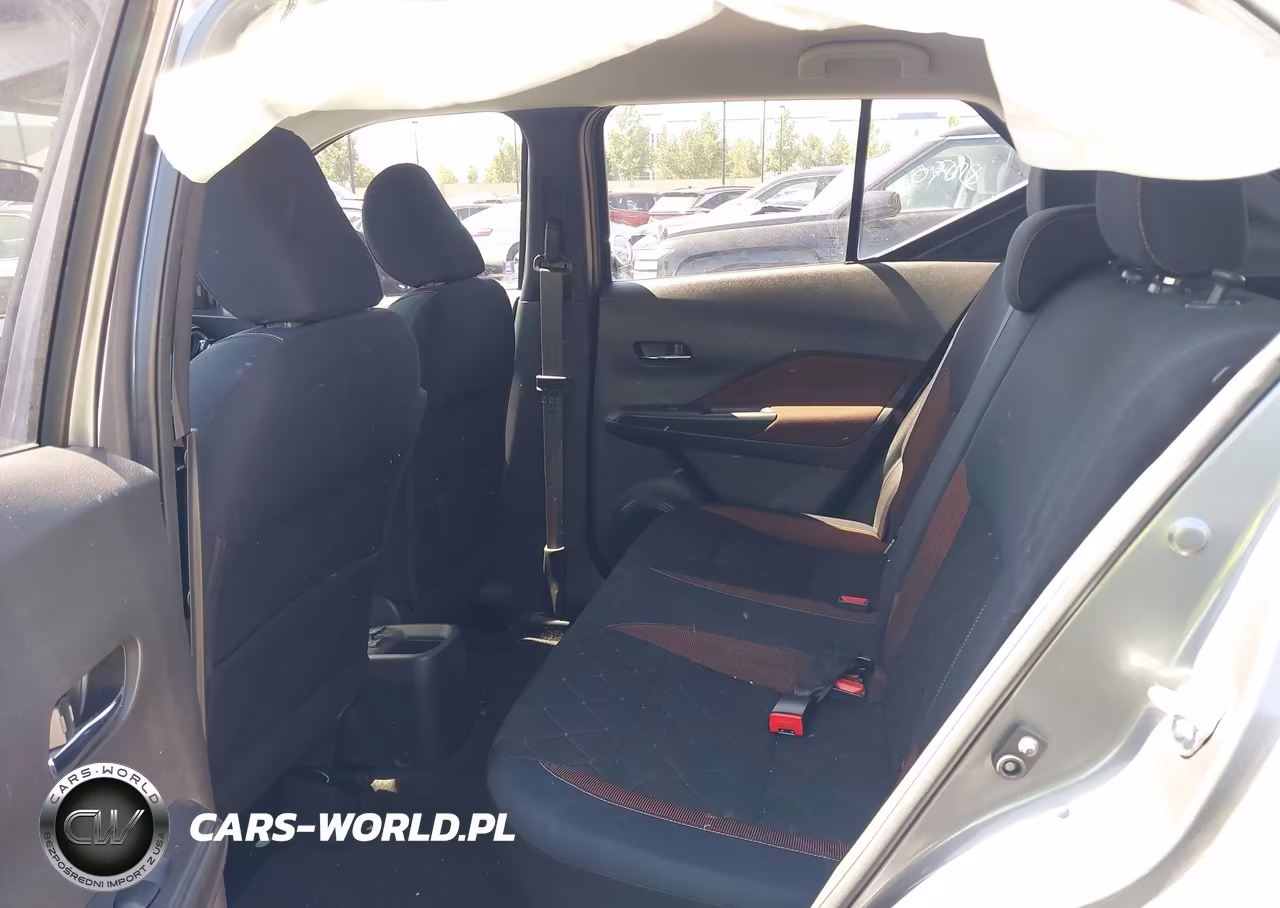 2018 Nissan Kicks Sr VIN:3N1CP5CU2JL504576 - 8