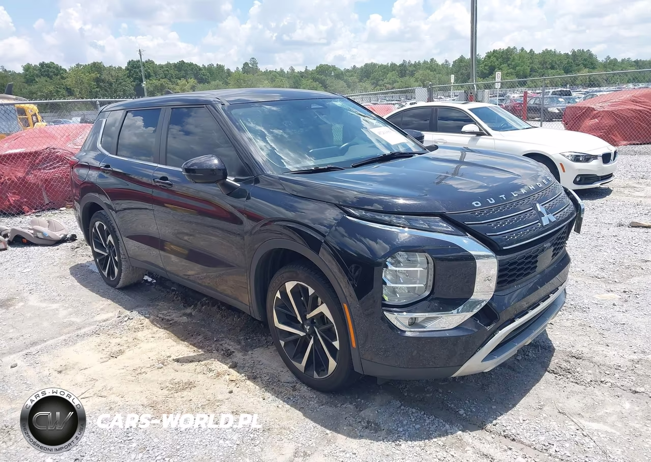 2022 Mitsubishi Outlander Black Edition 2Wd-Se 2.5 2Wd-Se Launch Edition 2Wd – zdjęcie 1 z 17
