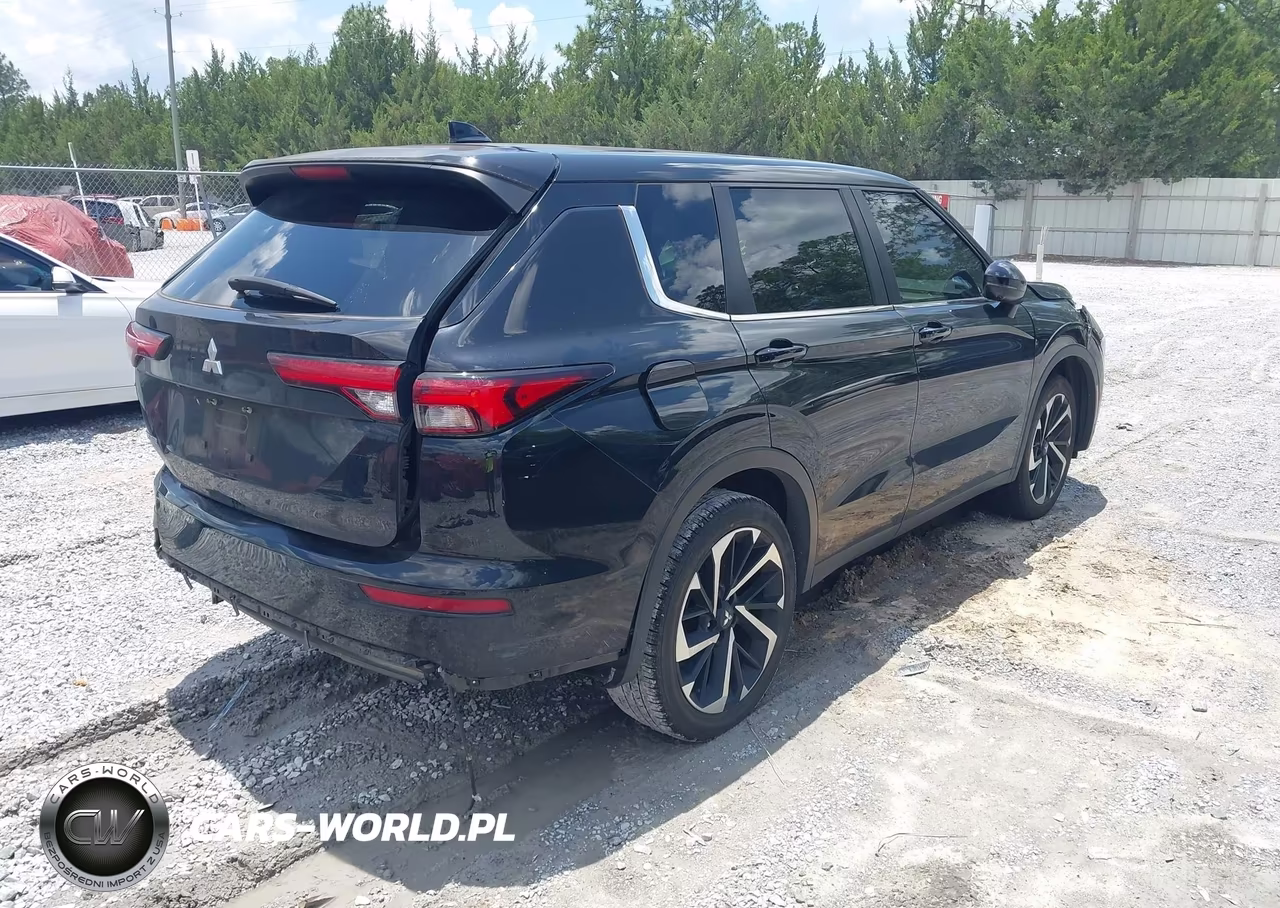 2022 Mitsubishi Outlander Black Edition 2Wd-Se 2.5 2Wd-Se Launch Edition 2Wd VIN:JA4J3UA84NZ049772 - 4