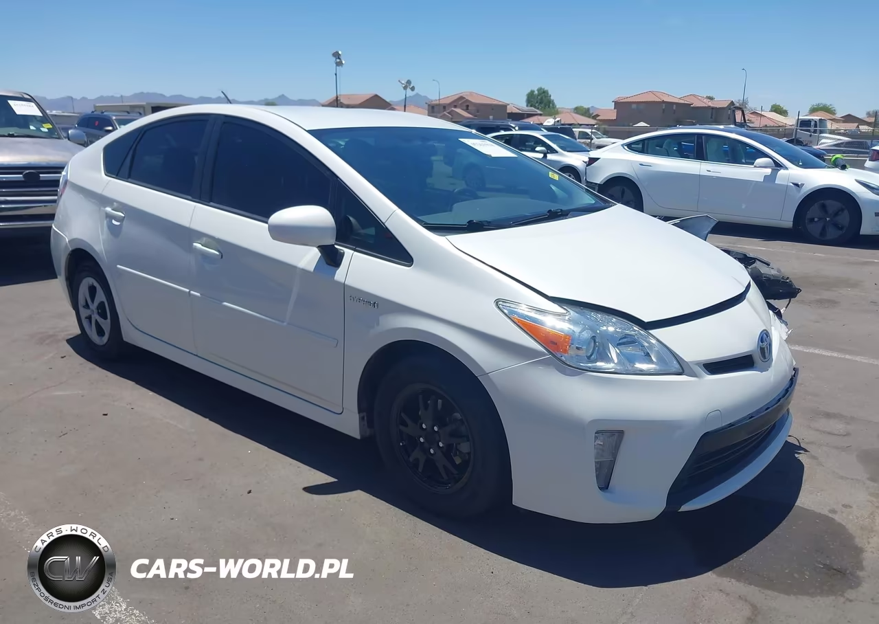 2015 Toyota Prius Two – zdjęcie 1 z 16