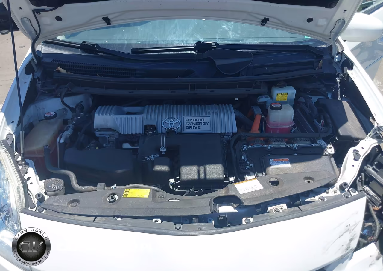 2015 Toyota Prius Two VIN:JTDKN3DU5F0439647 - 10