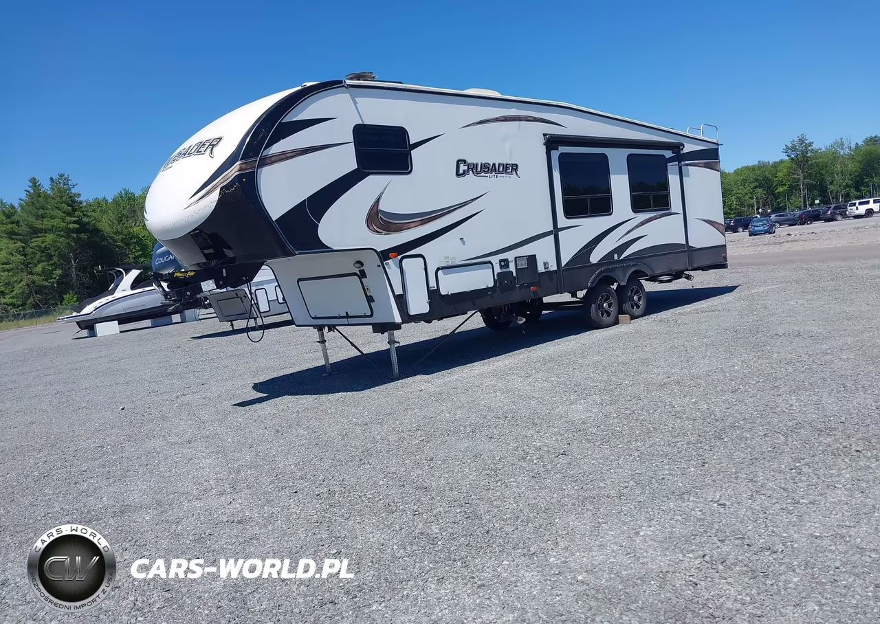 2018 Forest River Other VIN:5ZT3CSVB4JG122586 - 2
