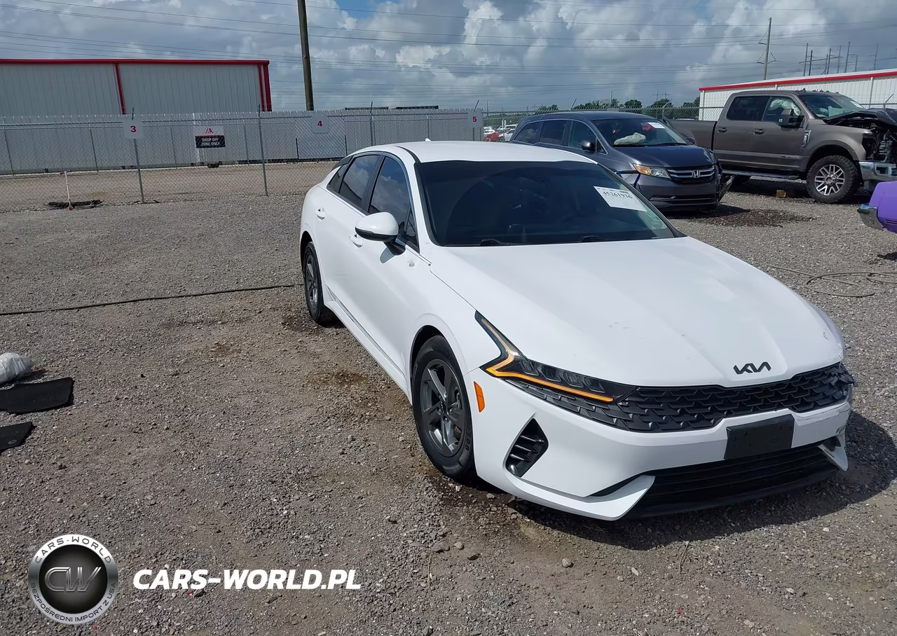 2022 Kia K5 Lxs – zdjęcie 1 z 17