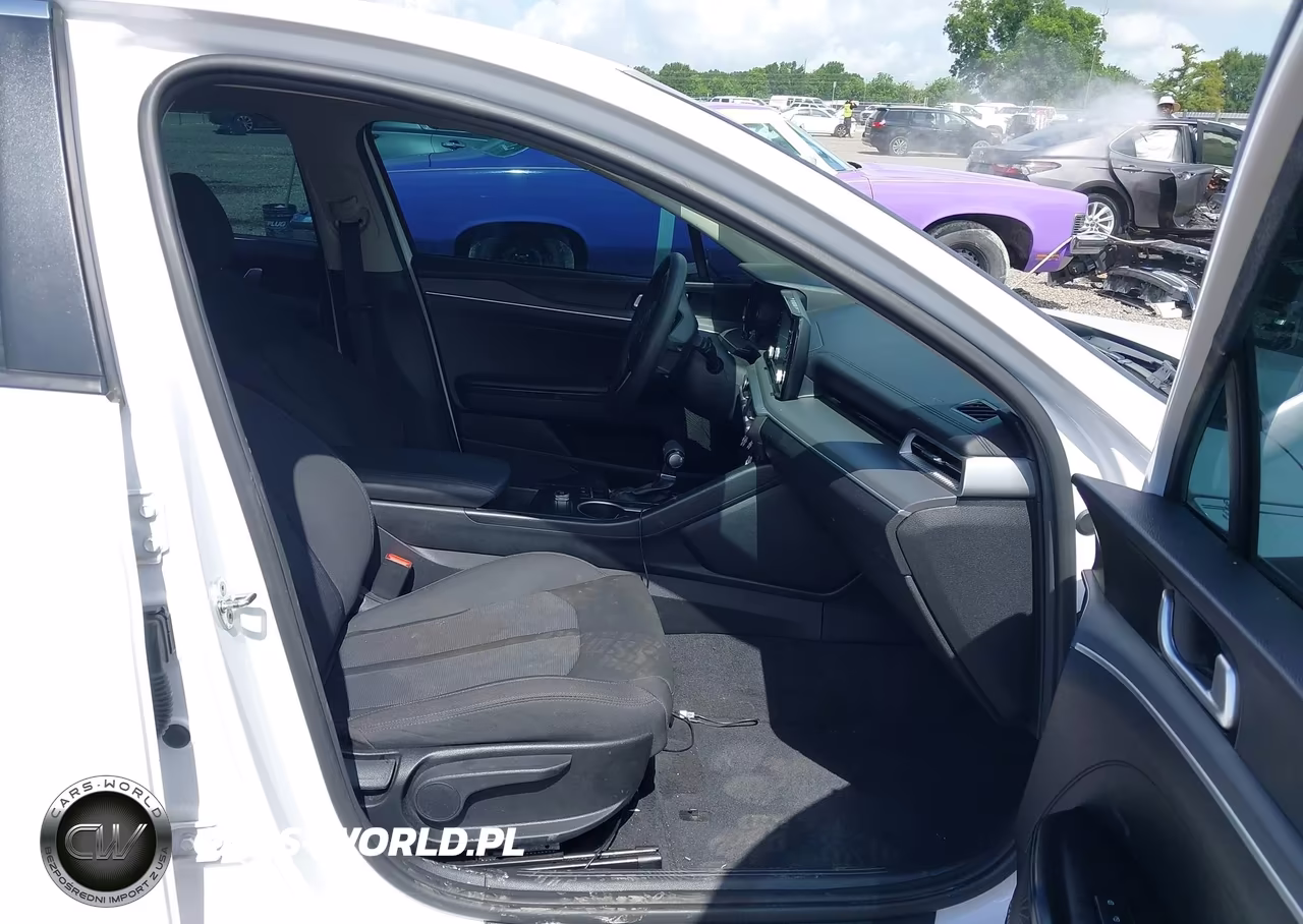 2022 Kia K5 Lxs VIN:5XXG14J21NG103081 - 5