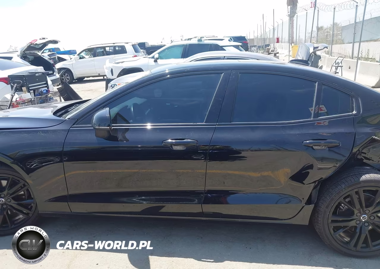 2024 Volvo S60 B5 Plus Black Edition VIN:7JRL12FH6RG282248 - 14
