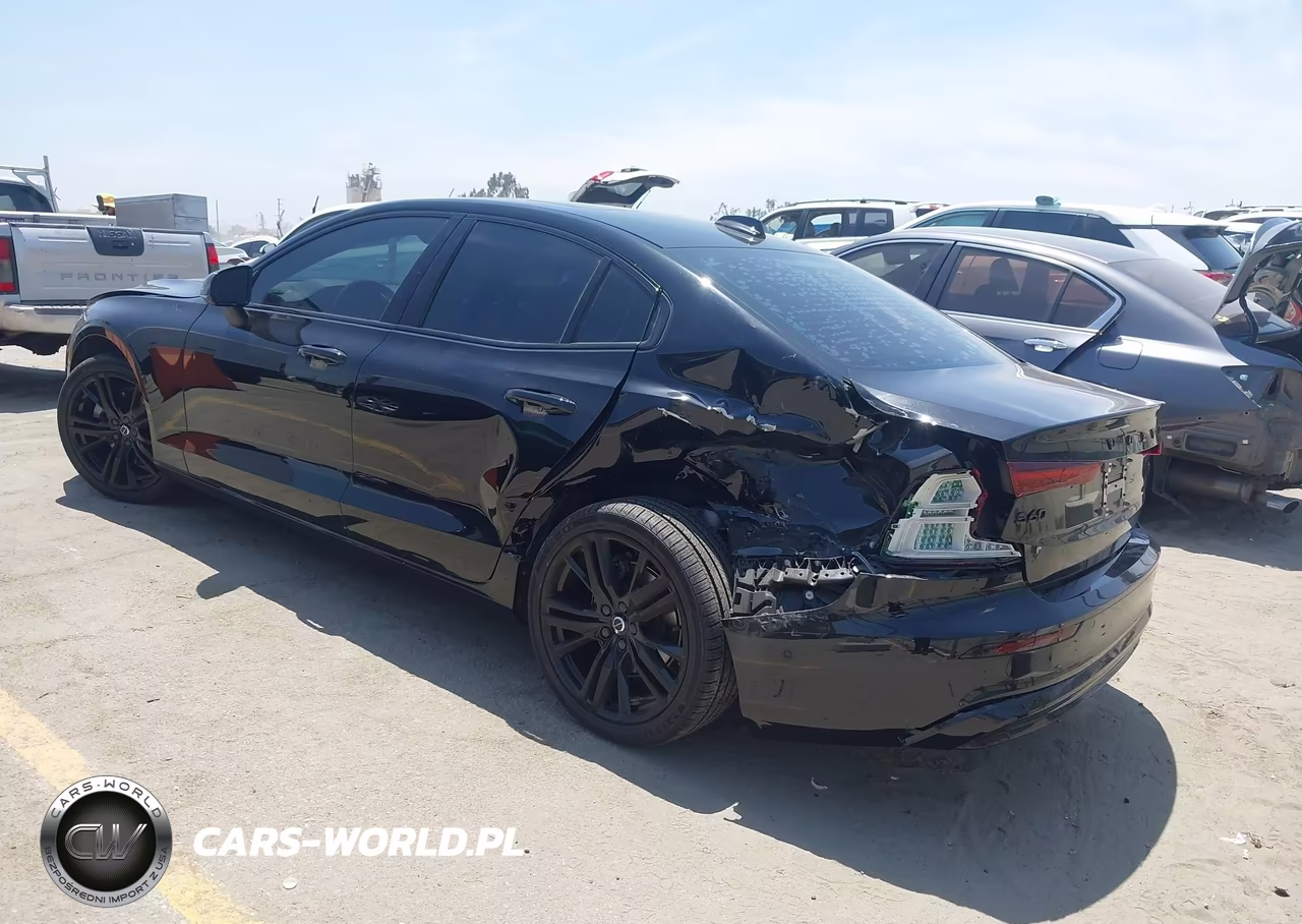 2024 Volvo S60 B5 Plus Black Edition VIN:7JRL12FH6RG282248 - 3