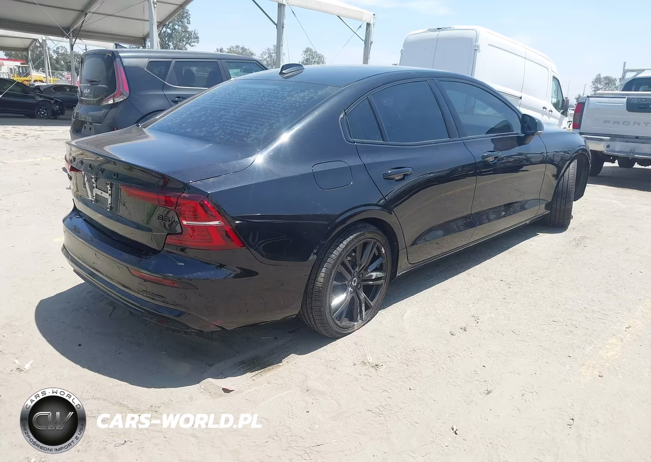 2024 Volvo S60 B5 Plus Black Edition VIN:7JRL12FH6RG282248 - 4