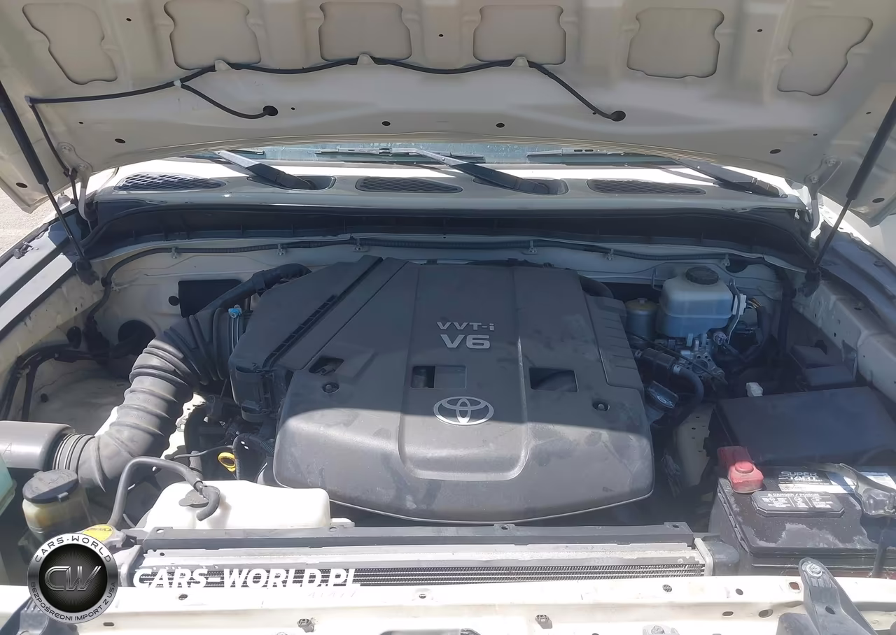 2008 Toyota Fj Cruiser VIN:JTEZU11F68K003856 - 10
