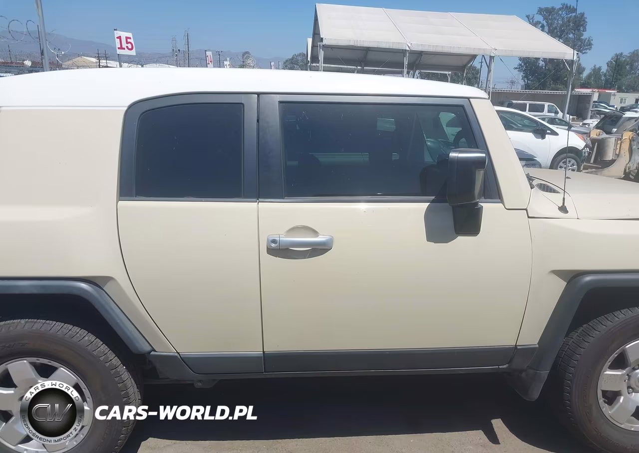 2008 Toyota Fj Cruiser VIN:JTEZU11F68K003856 - 13
