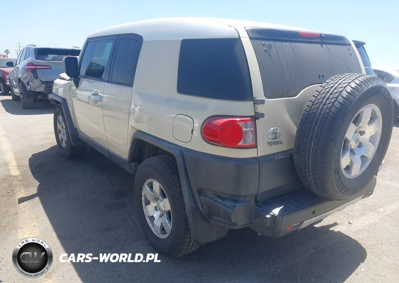 2008 Toyota Fj Cruiser VIN:JTEZU11F68K003856 - 3