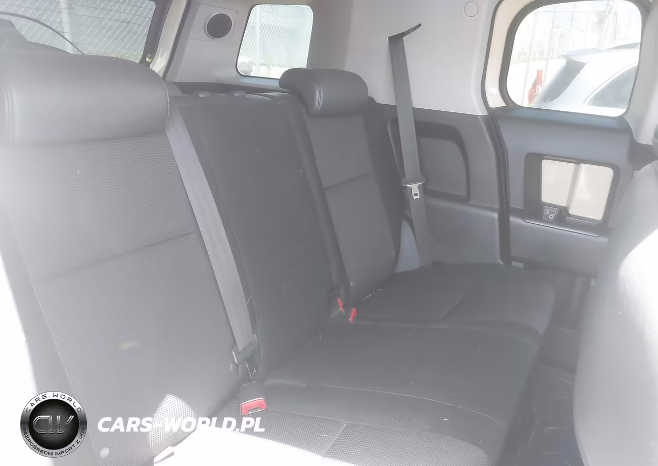 2008 Toyota Fj Cruiser VIN:JTEZU11F68K003856 - 8