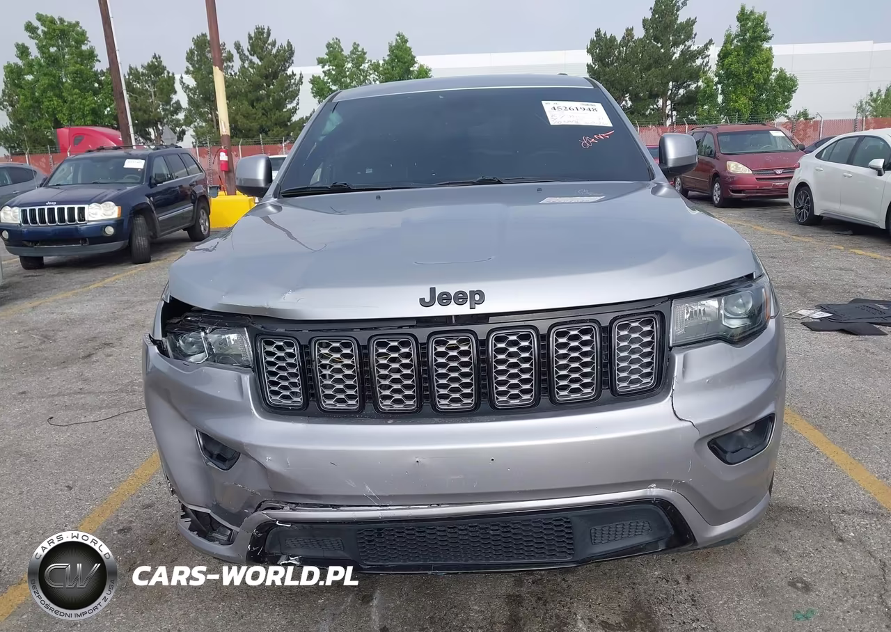 2017 Jeep Grand Cherokee Altitude 4X2 VIN:1C4RJEAG4HC925601 - 13