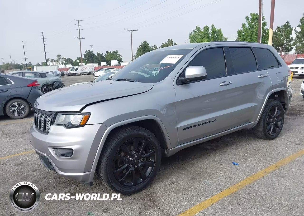 2017 Jeep Grand Cherokee Altitude 4X2 VIN:1C4RJEAG4HC925601 - 2
