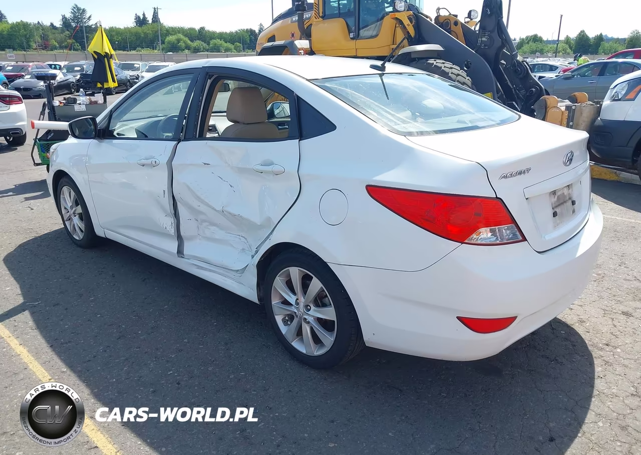 2012 Hyundai Accent Gls VIN:KMHCU4AE6CU064491 - 3
