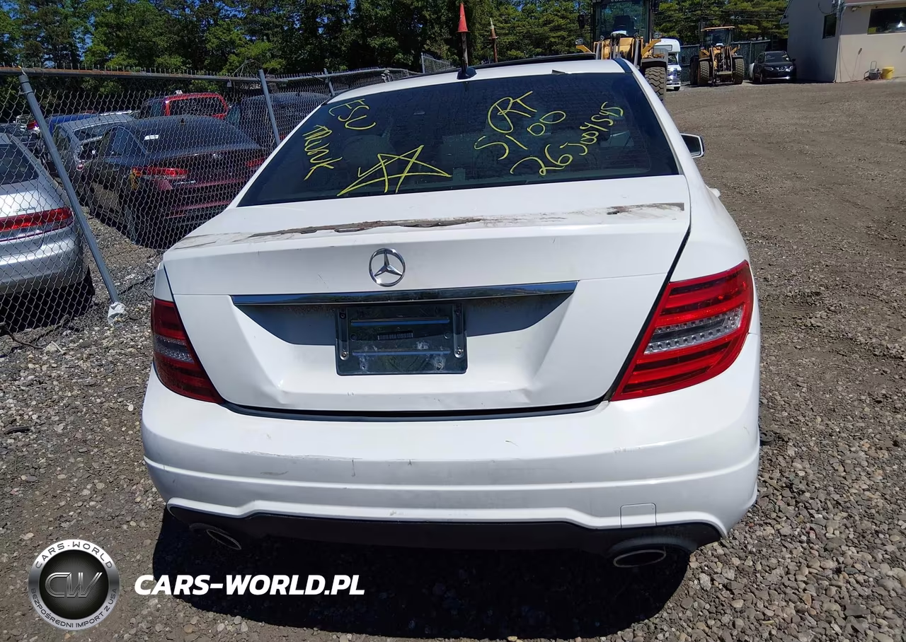2014 Mercedes-Benz C 300 Sport 4Matic VIN:WDDGF8AB7ER319092 - 15