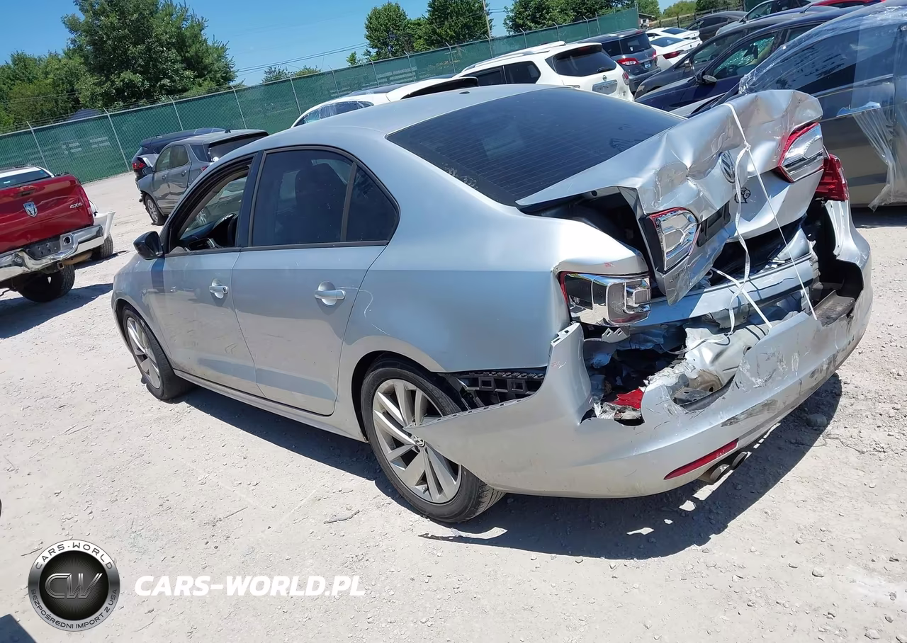 2014 Volkswagen Jetta 2.0L S VIN:3VW2K7AJ0EM288977 - 3