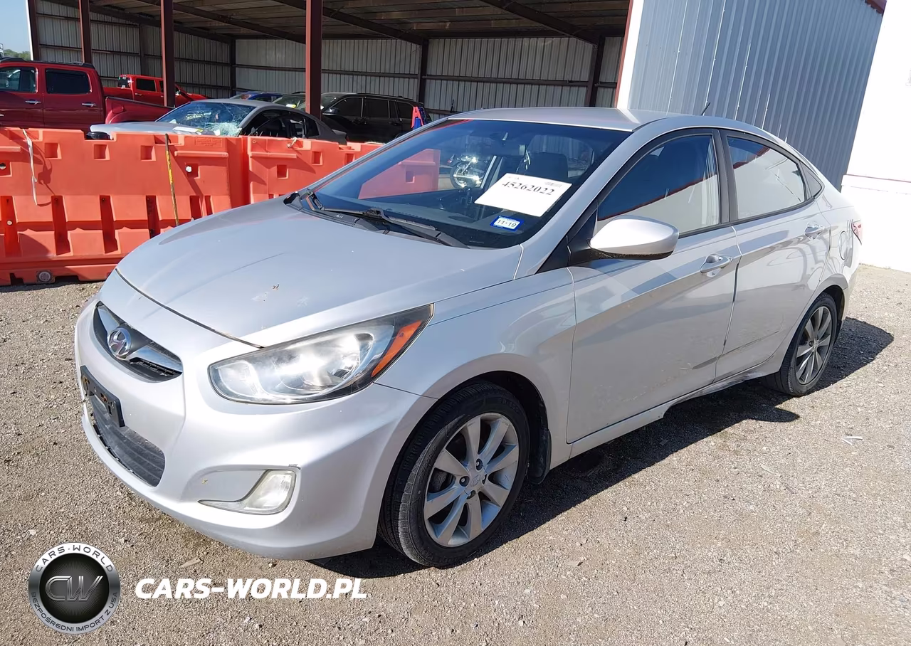 2012 Hyundai Accent Gls VIN:KMHCU4AE2CU137579 - 2