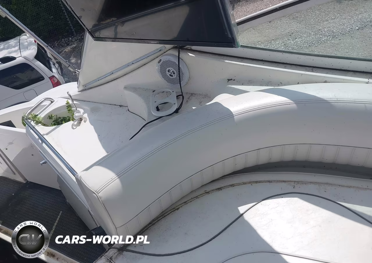2001 Cruisers Yachts 3470 Boat And Trailer VIN:CRSGDA95D101 - 5