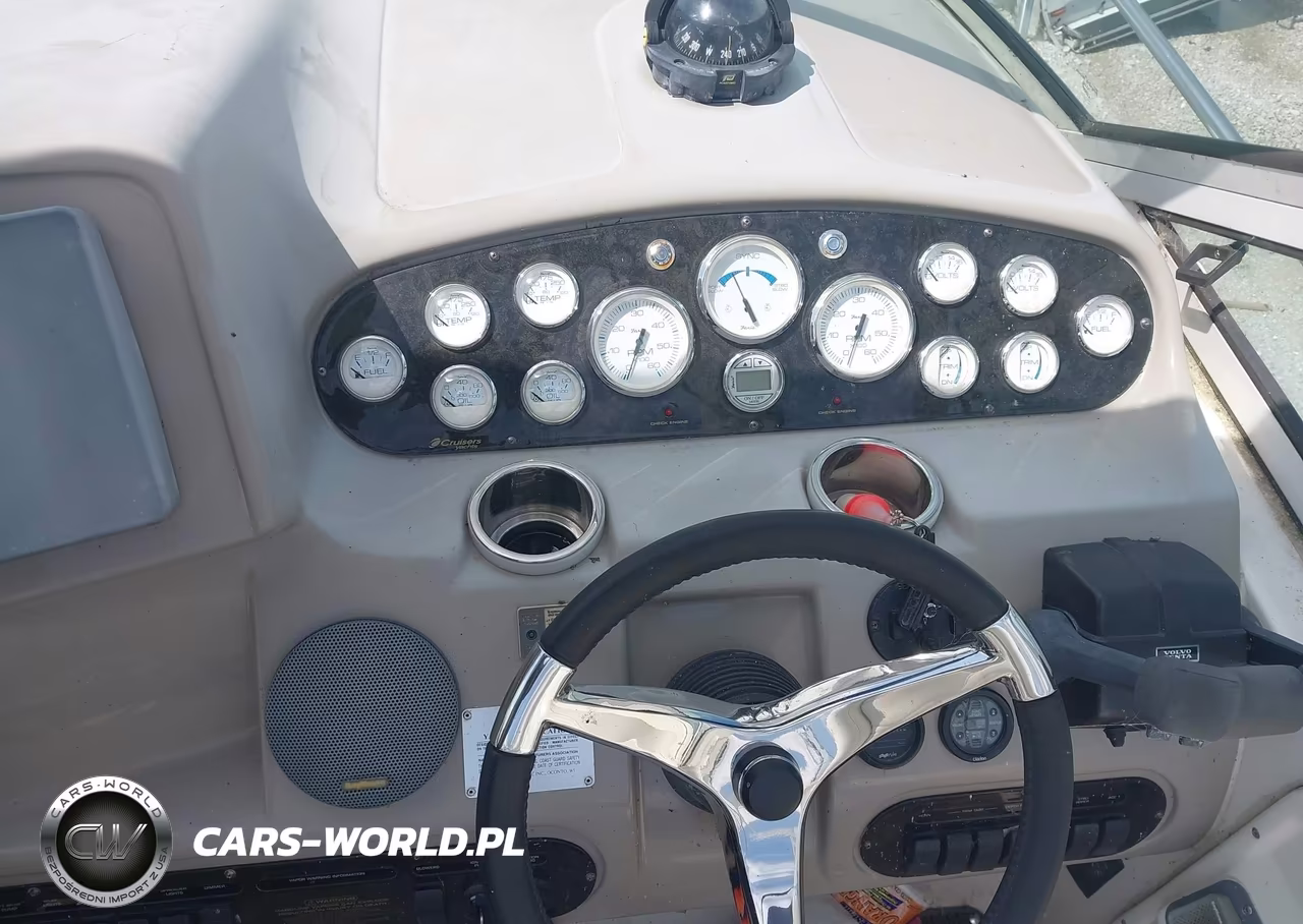 2001 Cruisers Yachts 3470 Boat And Trailer VIN:CRSGDA95D101 - 7
