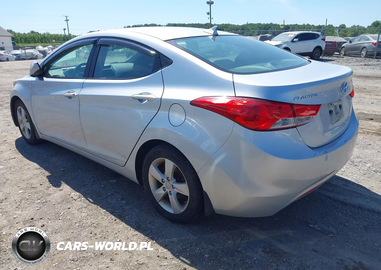 2013 Hyundai Elantra Gls VIN:5NPDH4AE6DH397752 - 3