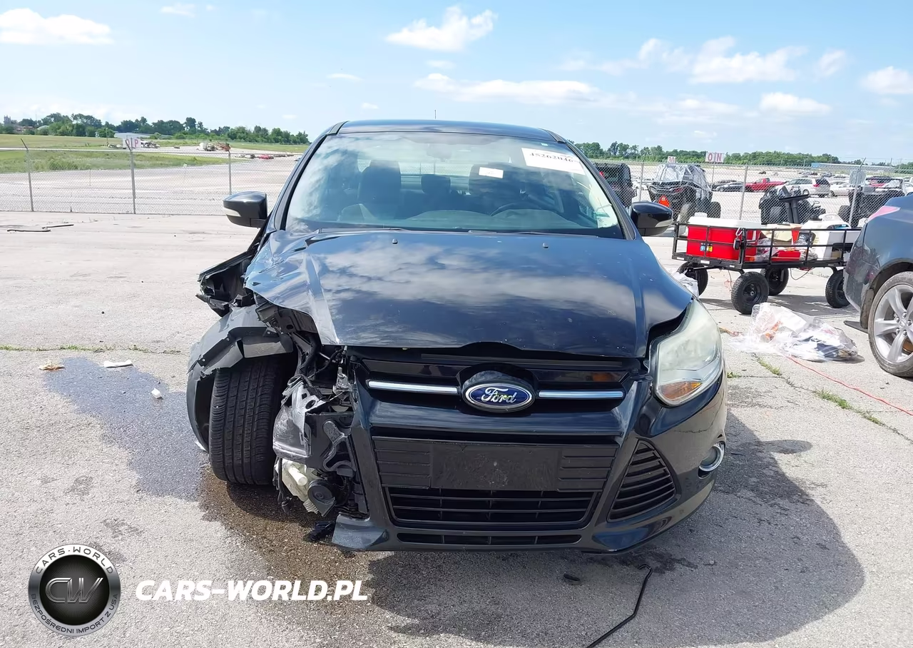 2012 Ford Focus Se VIN:1FAHP3F23CL475417 - 13