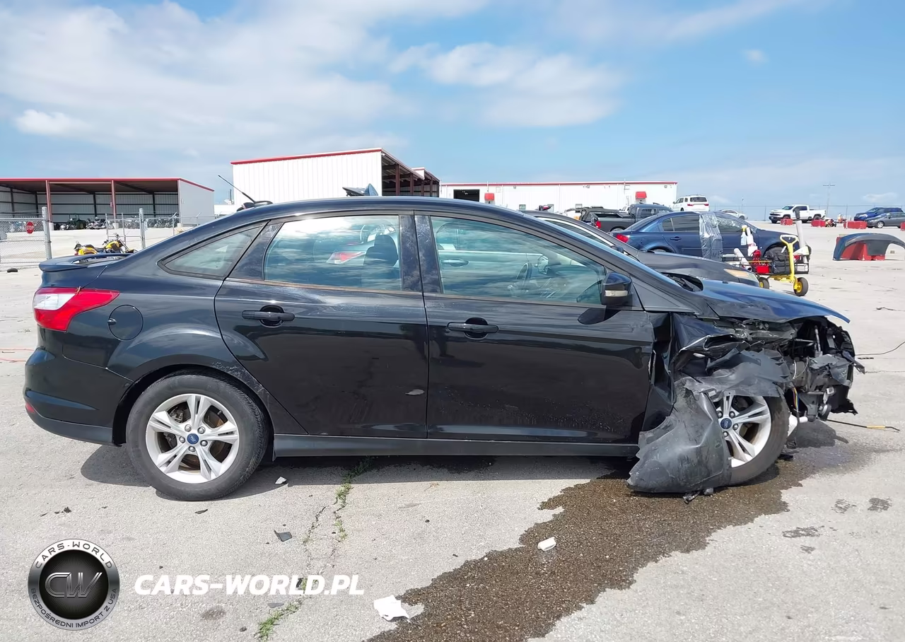 2012 Ford Focus Se VIN:1FAHP3F23CL475417 - 14