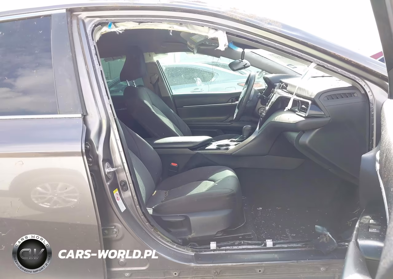 2019 Toyota Camry Le VIN:4T1B11HK2KU217476 - 5
