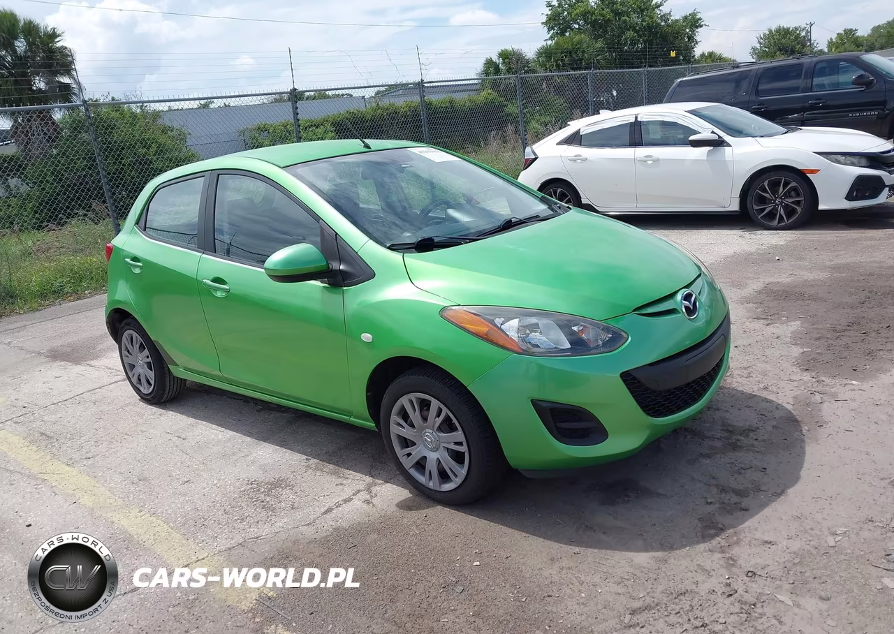2013 Mazda Mazda2 Sport – zdjęcie 1 z 11