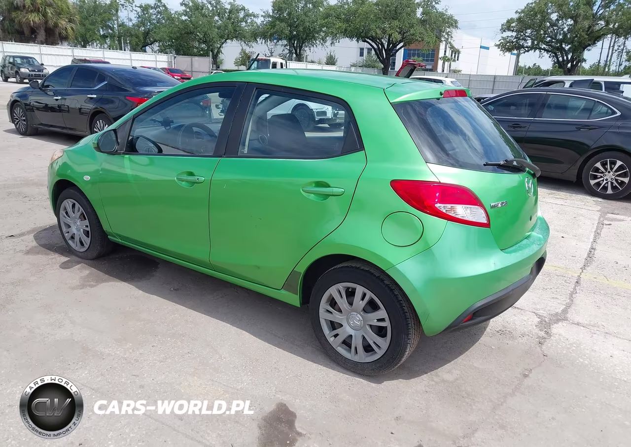 2013 Mazda Mazda2 Sport VIN:JM1DE1KY7D0152987 - 3