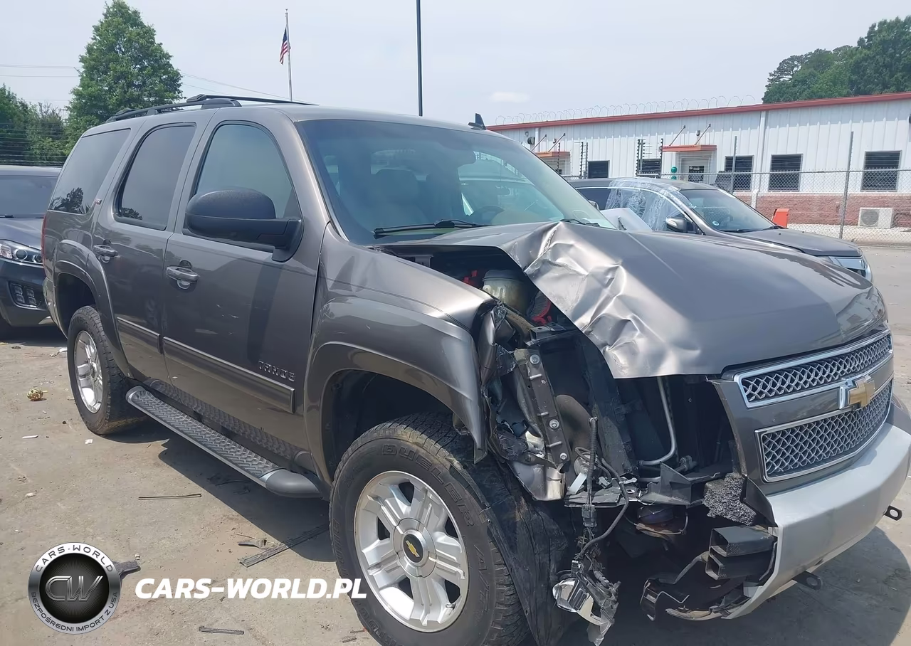 2011 Chevrolet Tahoe Lt VIN:1GNSKBE01BR224083 - 14