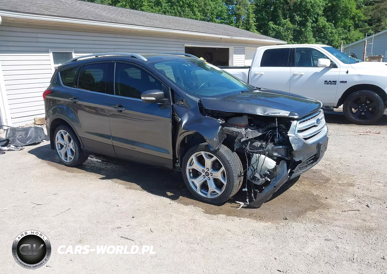 2019 Ford Escape Titanium – zdjęcie 1 z 17